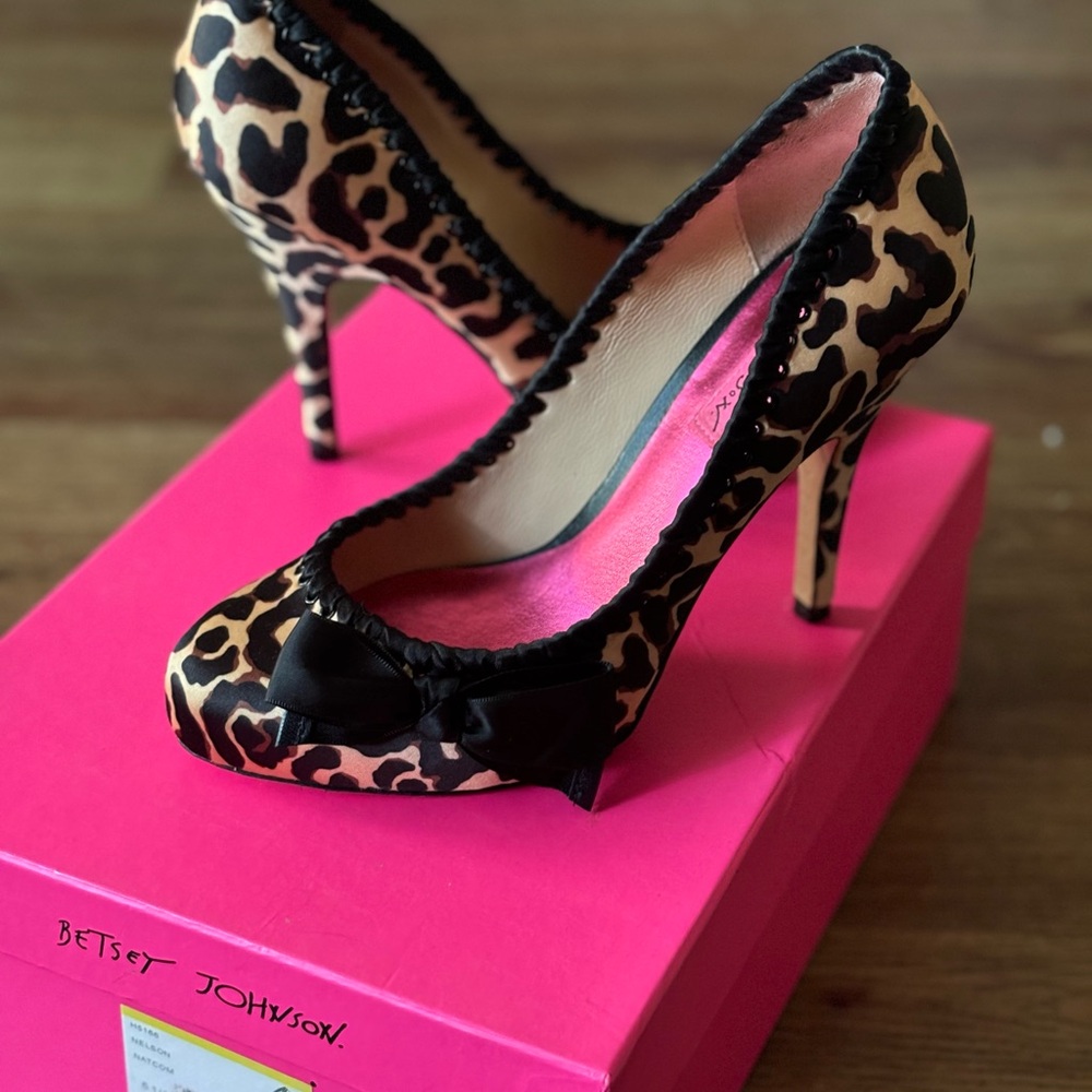 Betsey Johnson - Nelson Cheetah Print Satin Pumps